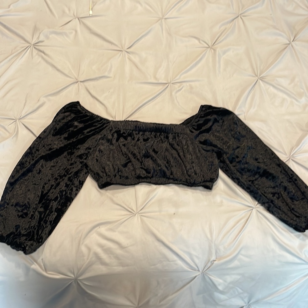Zara black velvet crop top M